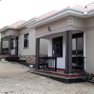 Adenkra Hostel
