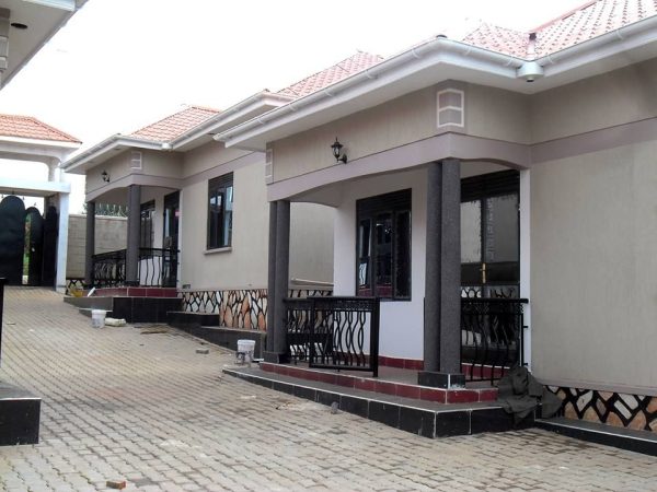 Adenkra Hostel